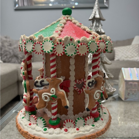 Gingerbread Carousel - Picture 2 of 5